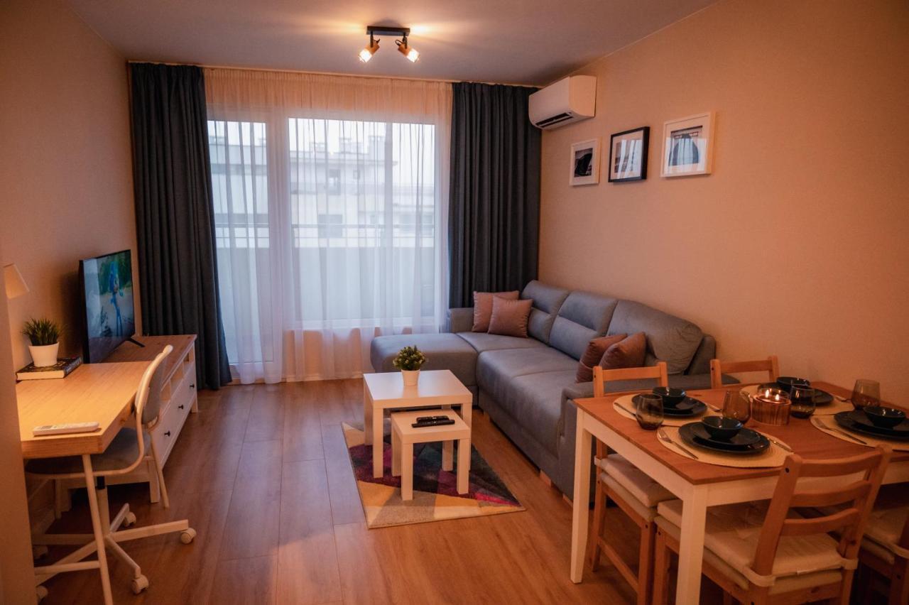 Emerald Suite With Private Parking 瓦爾納 外观 照片